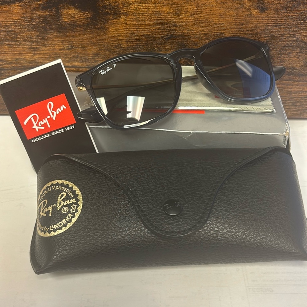 Ray Ban Chris RB4187 Polarized NIB
